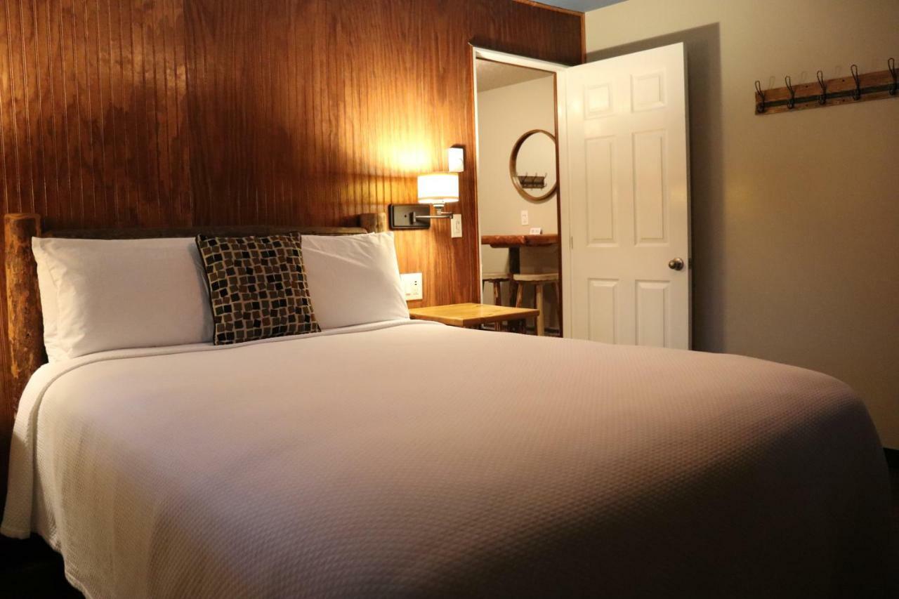 Lone Fir Resort Cougar Ngoại thất bức ảnh