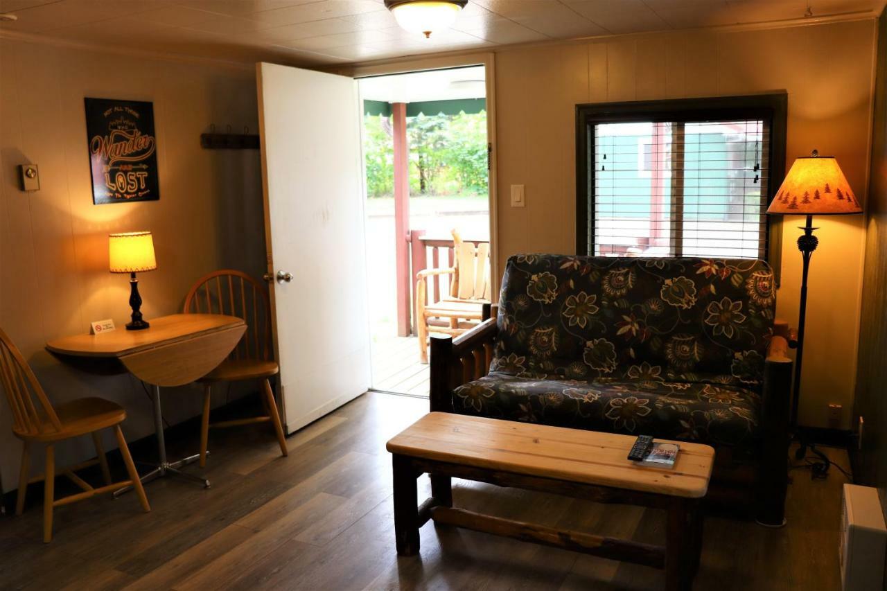 Lone Fir Resort Cougar Ngoại thất bức ảnh