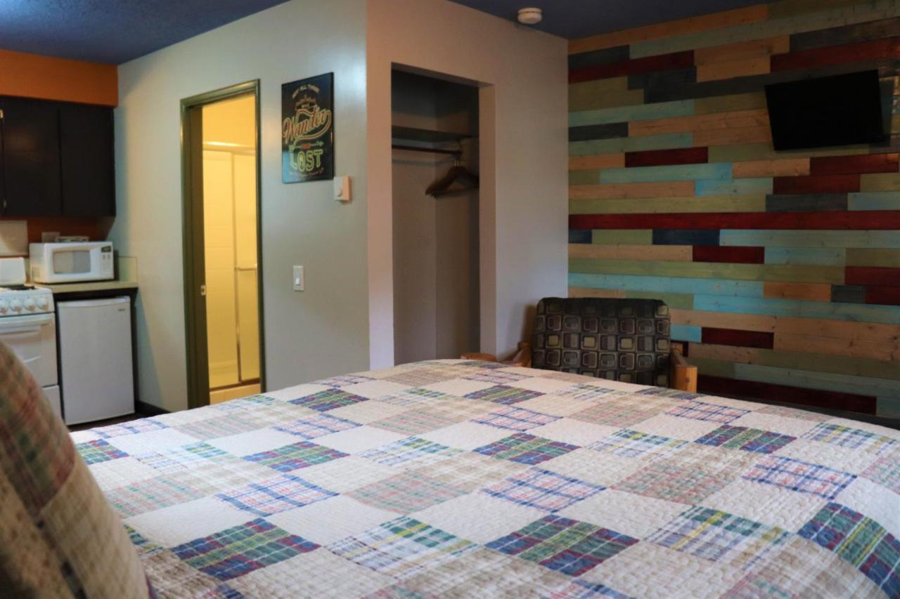 Lone Fir Resort Cougar Ngoại thất bức ảnh